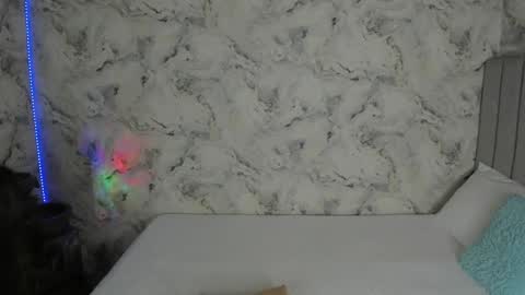 Snapshot of sara_fernandezz chatting on January 9, 5:13 am sara online show from January 9, 5:13 am