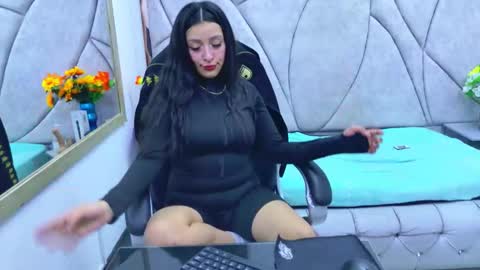 sara_honny online show from November 26, 5:05 am