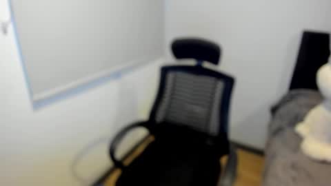 sarah  LIZCANO....... online show from March 13, 11:13 am