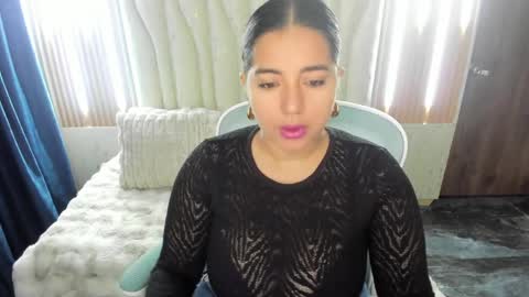 sarah  LIZCANO....... online show from April 10, 10:31 am