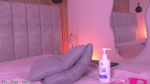sara_lopee1 online show from May 8, 12:55 pm