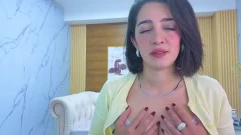Sara  online show from July 8, 1:58 pm