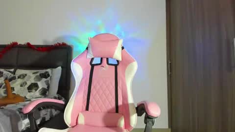 SARA    INDEPENDENT MODEL online show from March 5, 12:59 am