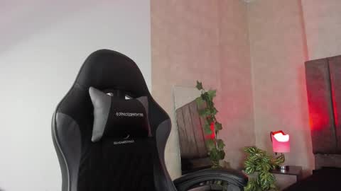 sara_roades online show from October 18, 7:51 pm