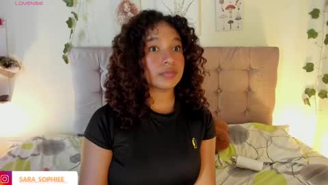 sara sofia online show from February 12, 2:14 am