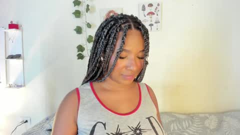 sara sofia online show from January 13, 1:34 am