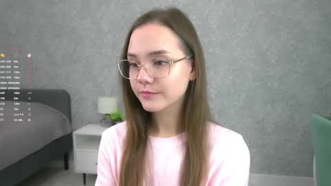 Im Sara  online show from December 4, 6:40 pm