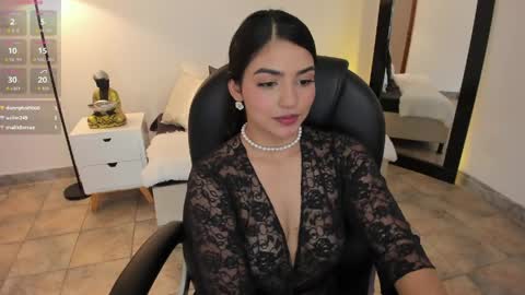 saraa_stormy online show from April 17, 9:50 pm