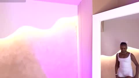 saraaguzman online show from January 13, 7:10 pm