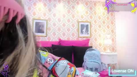 SaraAvila  online show from June 13, 2:44 am