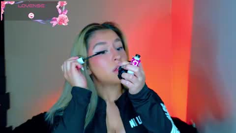 saradiazxxx online show from June 13, 4:23 am