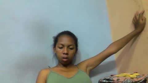 sarah146341 online show from March 18, 9:48 am