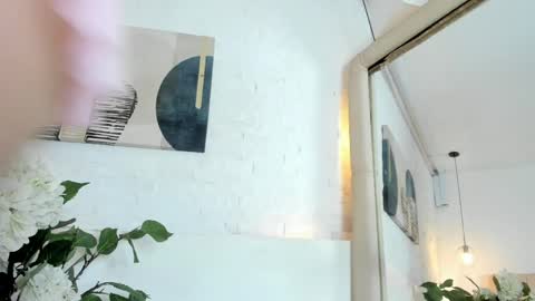 sarah_gothicgirl online show from April 1, 7:55 pm