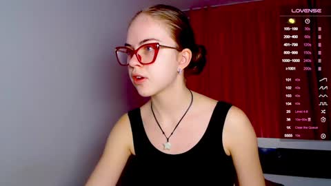 Snapshot of sarah_hs chatting on January 10, 11:54 am Sarah online show from January 10, 11:54 am