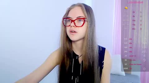 Sarah online show from November 17, 6:27 am