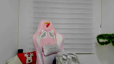 Sarah Ramirez online show from November 24, 3:05 am