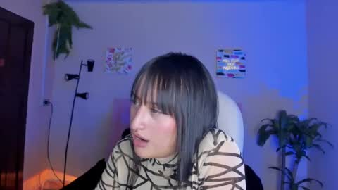 Sarah Ramirez online show from February 19, 5:49 pm