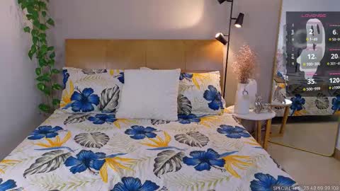 sarah_rayy online show from October 24, 10:54 pm