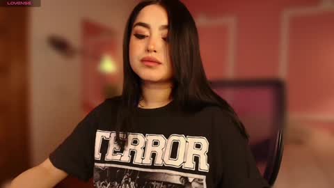   online show from February 1, 3:41 am