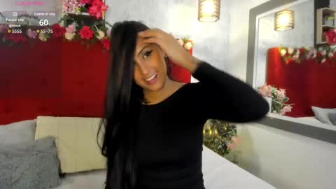 Snapshot of sarahescobarr chatting on October 9, 5:02 am sara online show from October 9, 5:02 am