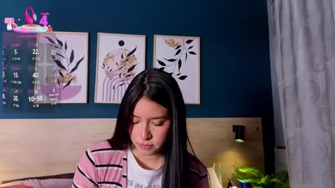 Sarah online show from December 15, 5:42 pm