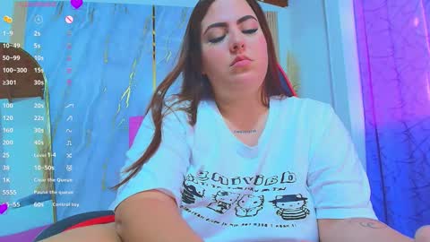 S A R A H  online show from November 6, 9:18 pm