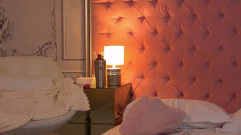 Sarah online show from June 18, 3:56 am