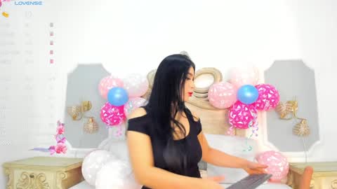 Sara online show from January 13, 11:30 am