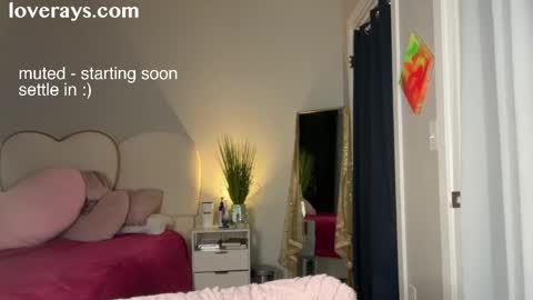 Back from Vacay  Follow for more here  online show from April 13, 2:49 am