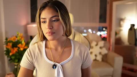 Sara online show from March 11, 1:05 am