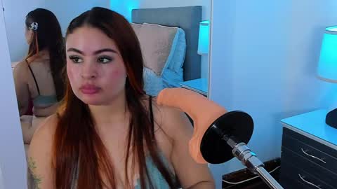 sararendon online show from April 9, 2:12 pm