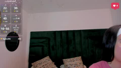      online show from April 8, 1:08 am