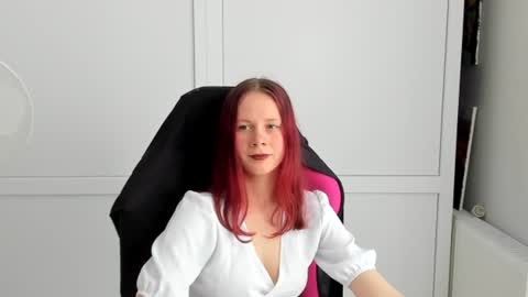 Hinata online show from June 19, 9:15 am