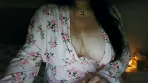 Sara online show from August 2, 1:35 pm