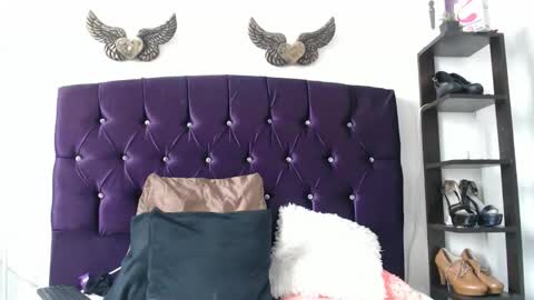 Sara online show from November 30, 4:03 pm