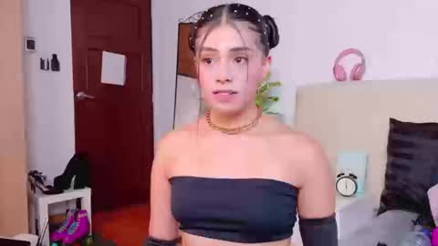 Sara online show from September 17, 9:07 pm