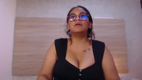 Sasha Y Felipe online show from August 2, 2:46 am