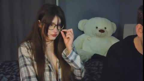 sasakyra online show from February 6, 9:50 pm