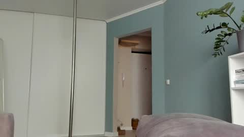 Sasha online show from March 1, 4:47 am