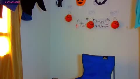 Snapshot of sasha_rose23 chatting on October 17, 7:18 pm Camila online show from October 17, 7:18 pm