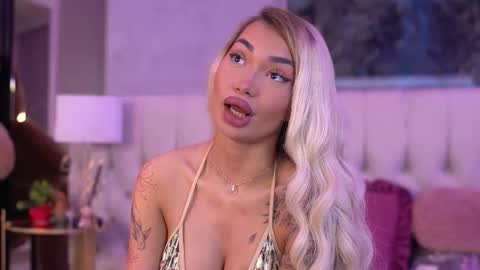 Dennise online show from September 16, 6:22 pm