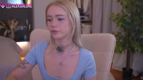 sashalore online show from March 25, 3:02 am