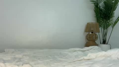 sashi_kaye online show from June 20, 4:18 am