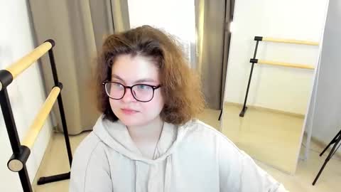 .Alexandra online show from September 17, 9:18 pm