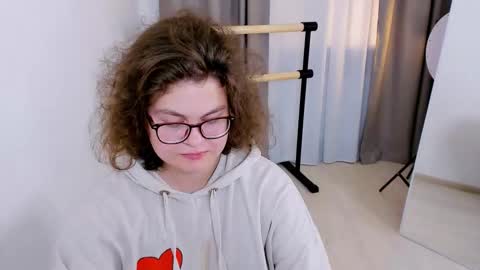 .Alexandra online show from September 15, 9:38 pm