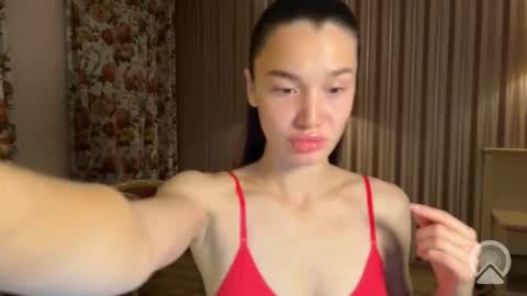 Snapshot of sassqueen18 chatting on October 26, 6:29 pm Katerina online show from October 26, 6:29 pm