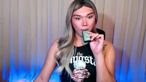 Snapshot of sassyffyra69 chatting on February 11, 5:58 am MARIO LABO online show from February 11, 5:58 am