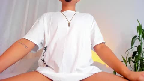     online show from November 25, 8:46 am