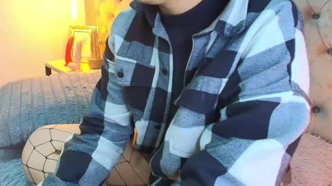 Saturningsweets online show from April 6, 12:39 pm