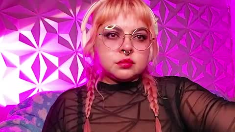 Gina George online show from April 3, 2:07 am